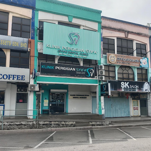 Klinik Ortodontik Terbaik yang Pakar dalam Pendakap Gigi di Kampung Baharu Nilai
