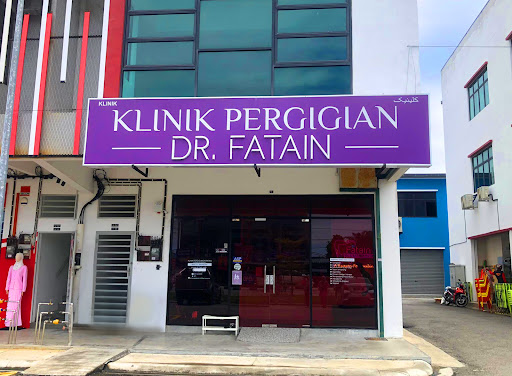 Klinik ortodontik yang pakar dalam pendakap gigi en Daerah Mersing