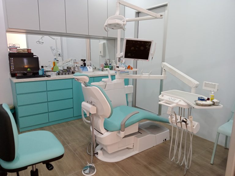 Klinik Pergigian DentaCare Nibong Tebal
